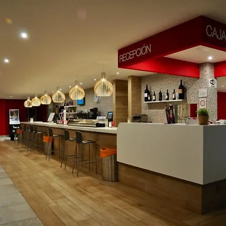 מלון Restaurante Paco