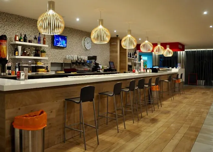 Hotel Restaurante Paco 2*